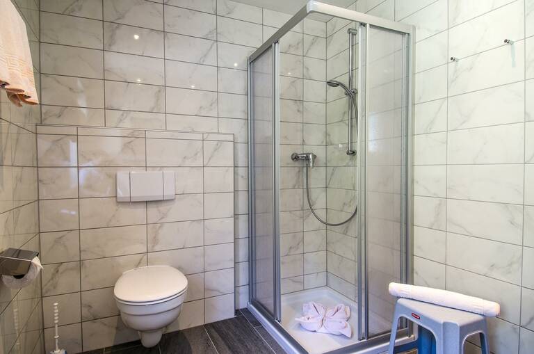  Triple room with shower